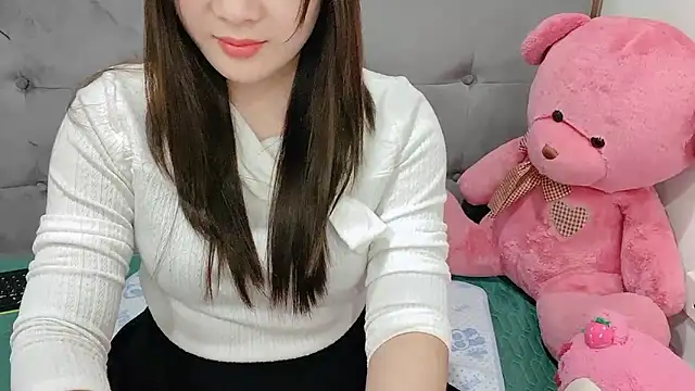 Funikio online show from 03/10/25, 01:01