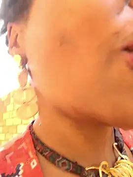 AfricanSquirtingQueen online show from 01/13/26, 11:59