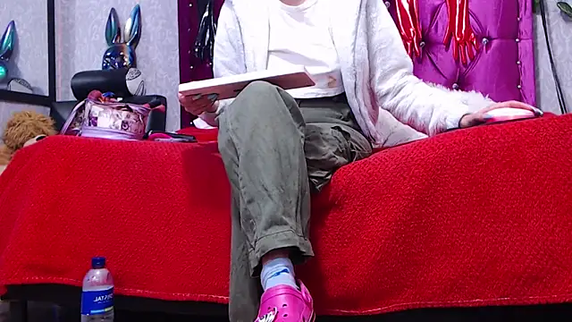 AyshaScott online show from 02/25/25, 12:45