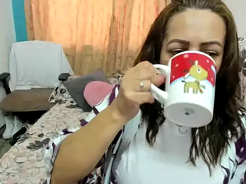 MonicaGarcia  online show from 10/11/25, 07:23