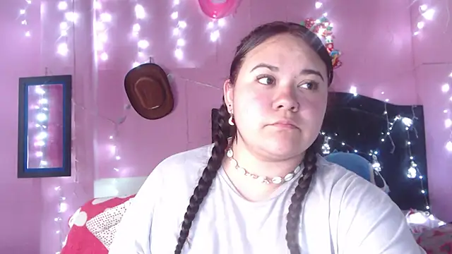 NikkiRous  online show from 11/07/25, 12:43