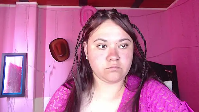 NikkiRous  online show from 01/05/26, 05:27