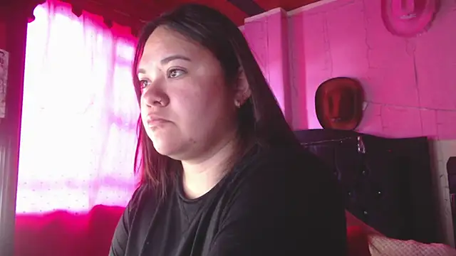 NikkiRous  online show from 05/20/26, 01:50