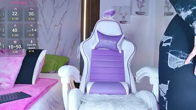 mia 099 online show from 04/04/26, 08:17