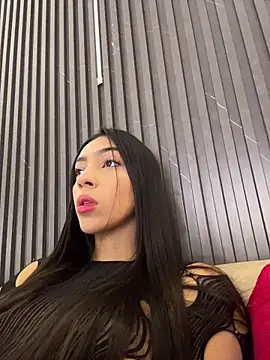 Ema azel online show from 01/15/26, 01:48