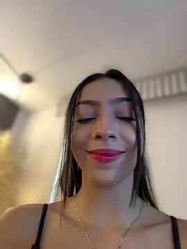 Ema azel online show from 04/15/26, 02:02