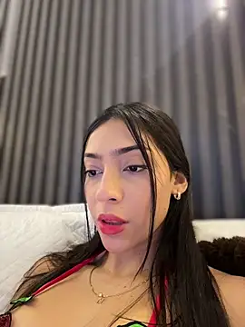 Ema azel online show from 04/17/26, 02:31