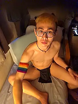 Moby Yik online show from 04/20/26, 11:39