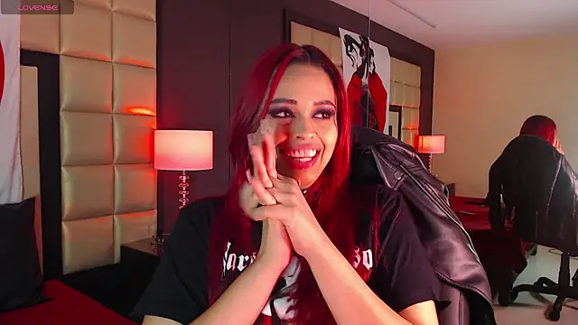 EvaaFoxxy1 online show from 02/18/25, 11:55