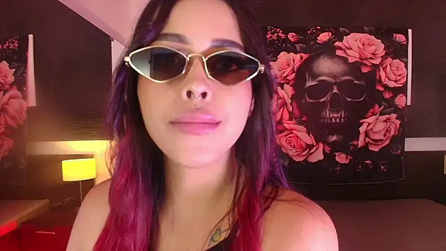 EvaaFoxxy1 online show from 04/15/26, 07:58