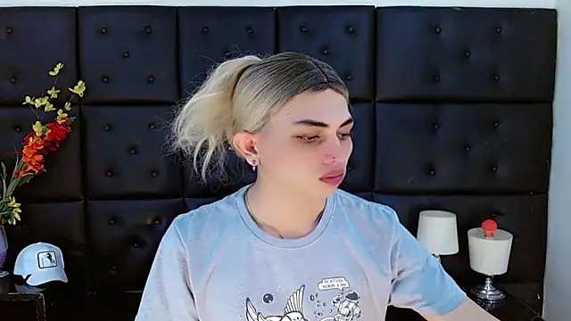 Daniela Pink  online show from 03/07/26, 07:44