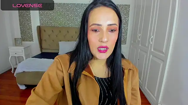 Snapshot of KimWessel_ chatting on 05/08/26, 07:19 KimWessel online show from 05/08/26, 07:19