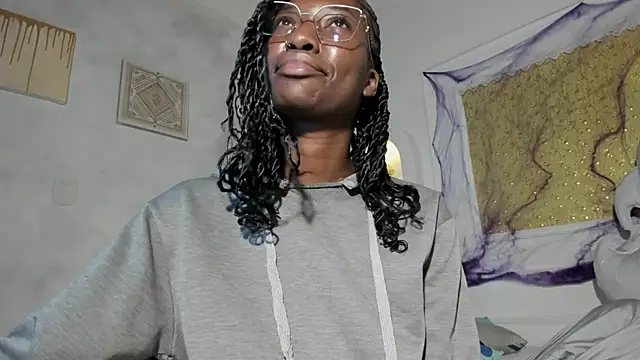 Tahira 21  online show from 10/27/25, 06:45