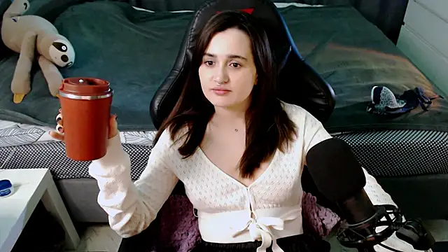 KiraYammy online show from 03/10/25, 01:45