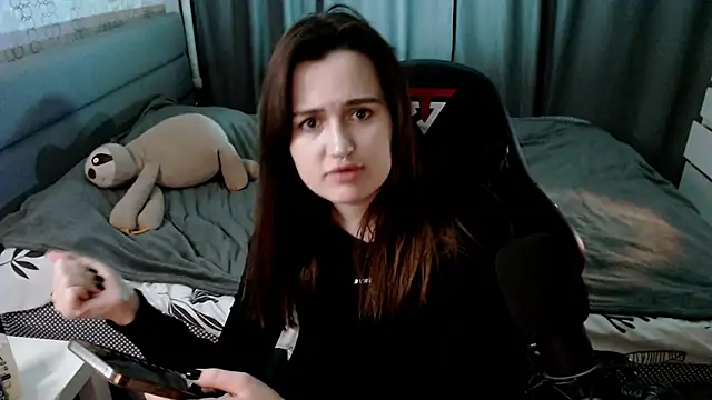 KiraYammy online show from 03/21/25, 06:51