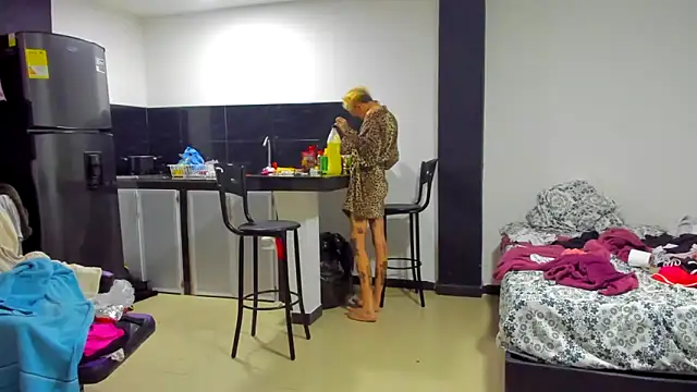 barbara anal squirt  online show from 03/13/25, 08:59