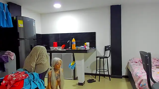 barbara anal squirt  online show from 03/21/25, 09:45