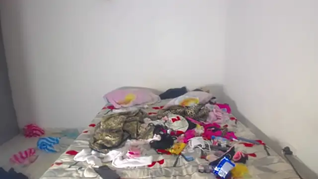 barbara anal squirt  online show from 04/21/26, 01:42