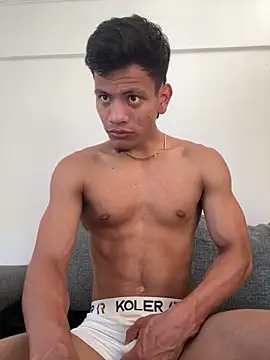 bbchocolate27 online show from 04/19/26, 06:21