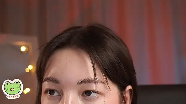 Snapshot of Sarah_Son chatting on 01/15/25, 08:51 Sarah Son online show from 01/15/25, 08:51