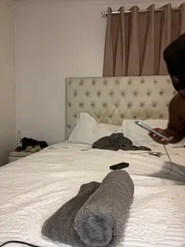 Gifttheskimaskboy online show from 04/11/26, 06:01