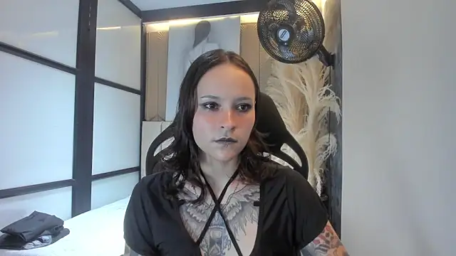 AnnyThompson  online show from 03/23/26, 10:25