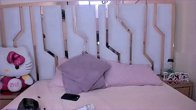 TifanyChill online show from 09/11/25, 07:36