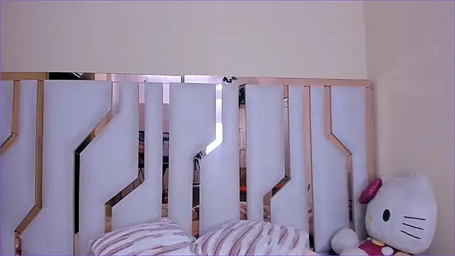 TifanyChill online show from 11/09/25, 05:55