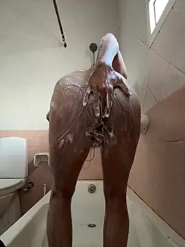 Snapshot of secc69 chatting on 10/19/25, 02:34 secc69 online show from 10/19/25, 02:34