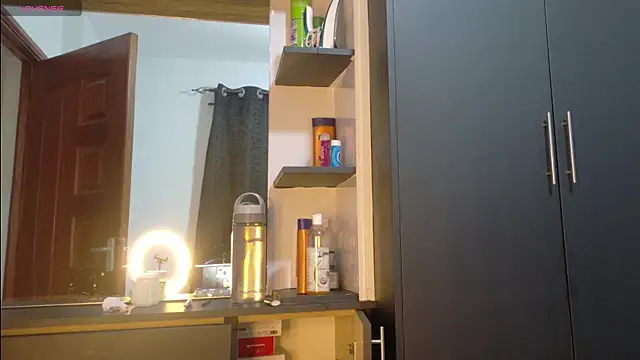 Snapshot of online_bestie chatting on 12/16/25, 09:14 online bestie online show from 12/16/25, 09:14