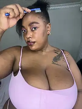 Katamia25 online show from 02/28/25, 01:58