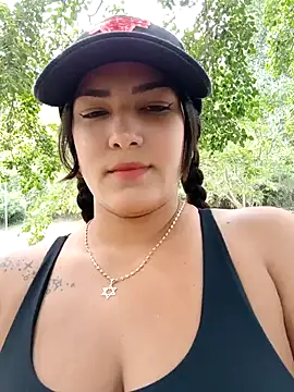 Snapshot of camiysebas21 chatting on 10/14/25, 06:09 camiysebas21 online show from 10/14/25, 06:09