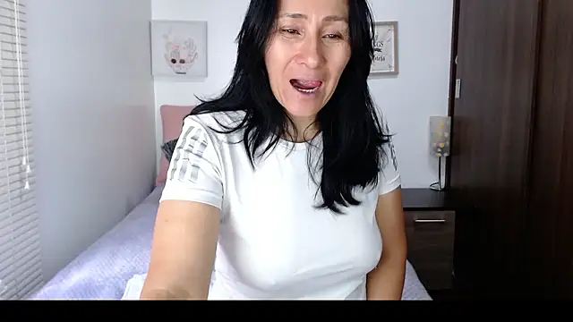 Maira B online show from 03/13/26, 03:29