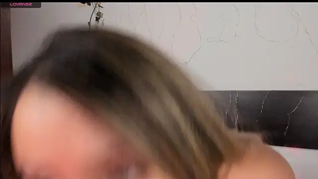 eleecttraa 12 online show from 01/01/25, 12:32