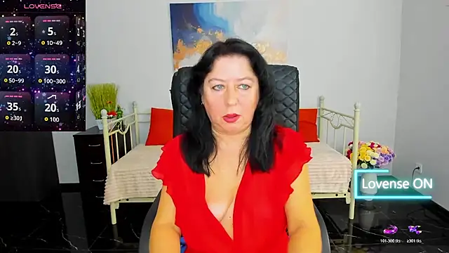 Julia Dean online show from 03/05/26, 01:07