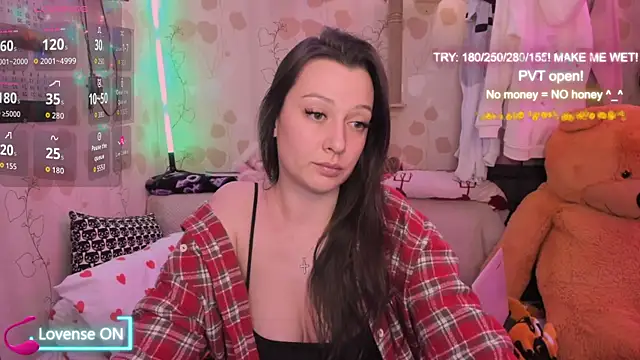 Lilly Black88888 online show from 04/13/26, 06:57