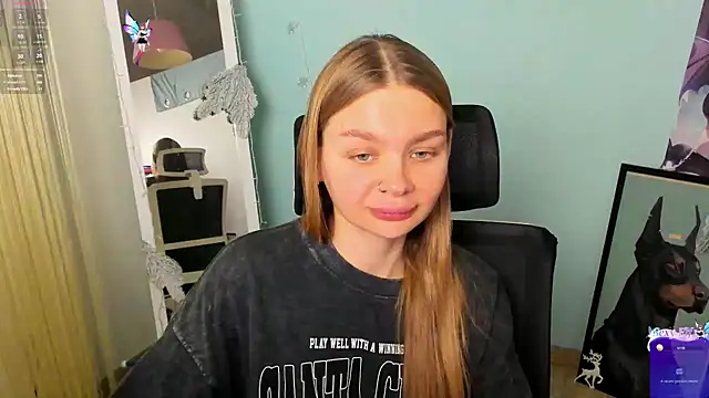 Molly sweetie online show from 12/24/24, 10:01