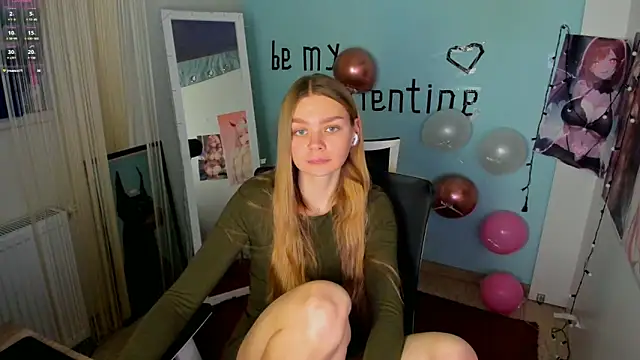 Molly sweetie online show from 02/18/25, 10:05