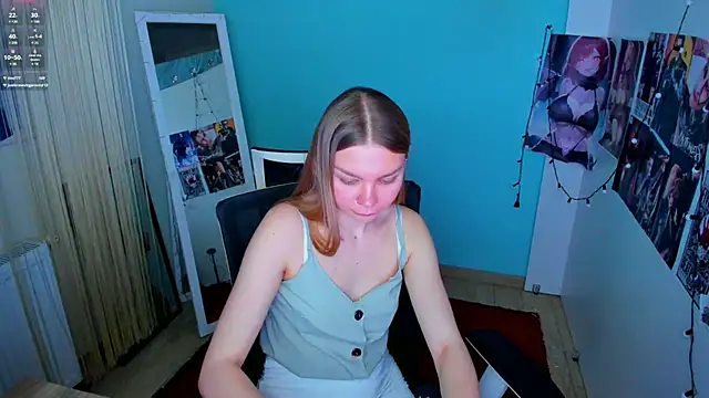 Molly sweetie online show from 03/18/25, 10:03