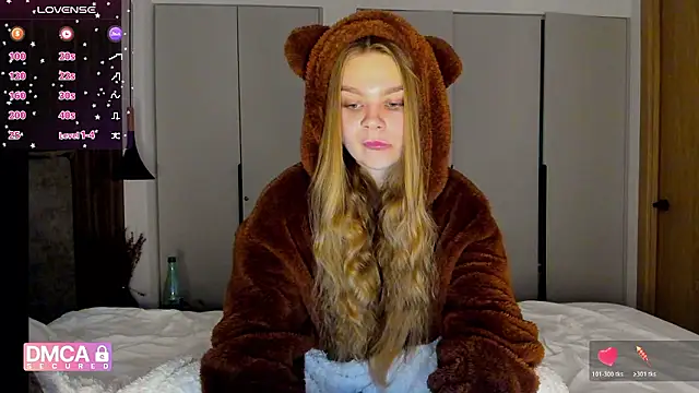 Molly sweetie online show from 12/18/25, 07:14