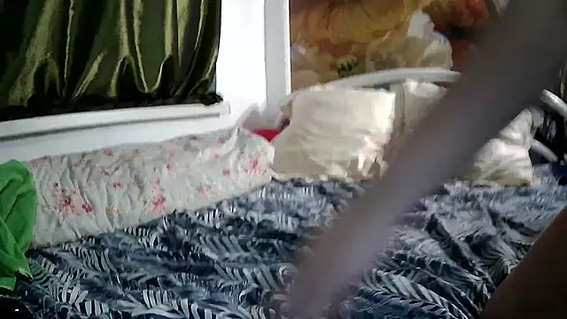 Snapshot of pussykroshka chatting on 12/14/25, 03:50 pussykroshka online show from 12/14/25, 03:50