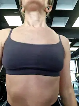 Miss    Mia  online show from 02/12/25, 11:51