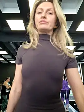 Miss    Mia  online show from 02/26/25, 12:03