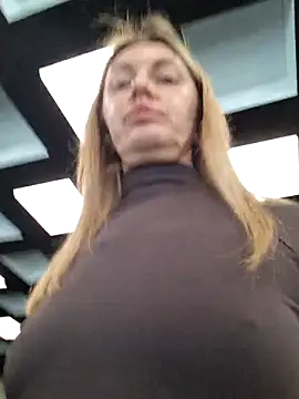 Miss    Mia  online show from 02/23/26, 11:18