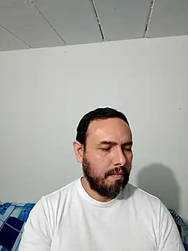 ElSunEagle online show from 10/29/25, 04:48