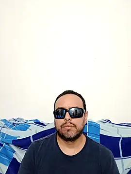 ElSunEagle online show from 04/29/26, 02:37