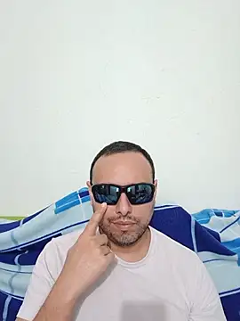 ElSunEagle online show from 06/19/26, 02:27