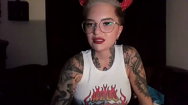 Rubyrichhxo online show from 10/30/25, 08:31