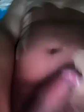 Snapshot of EZEL-59 chatting on 11/11/25, 10:43 EZEL-59 online show from 11/11/25, 10:43