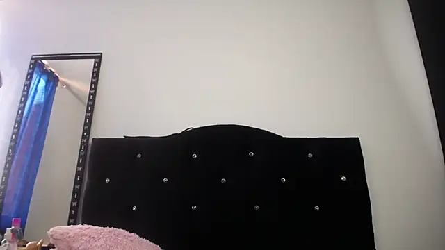 sweet skylove  online show from 04/18/26, 08:20